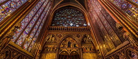 Sometimes looking back is very important. For instance when you're photographing something as mind-blowingly-overwhelmingly visually stunning as La Sainte Chapelle, it's good to looking behind you and check out the other side of the chapel as well since there's immense beautiful waiting for you there as well.

And sometimes it's good to go back through your photo archives and discovering that fortunately you did look behind you and forgot to ever do something with that shot.