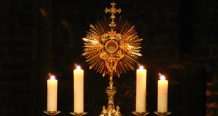 Eucharist-adoration